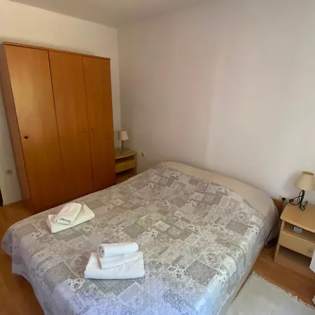 Kuca Medu Maslinama S Pogledom Na * Poljana (Ugljan)